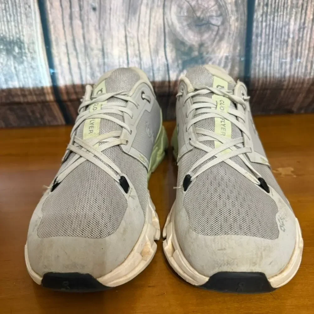 On Running Cloudflyer‎ 4 Men's Sneakers Gray Size 10.5 Athletic Shoes